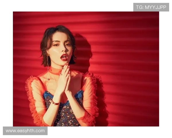 足球球星梳辫子视频女主展现别样魅力 网友惊呼：美丽与力量的完美结合